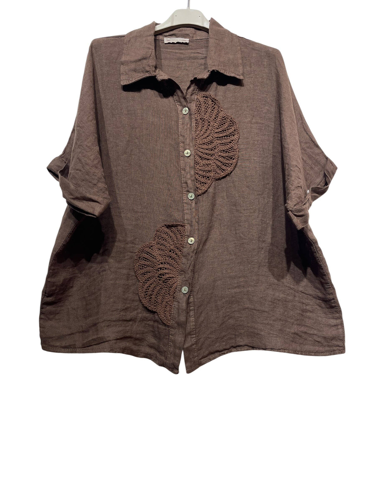 RELAXED AND MODERN LOOSE SHIRT IN LINEN WITH EMBROIDERY