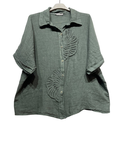 RELAXED AND MODERN LOOSE SHIRT IN LINEN WITH EMBROIDERY