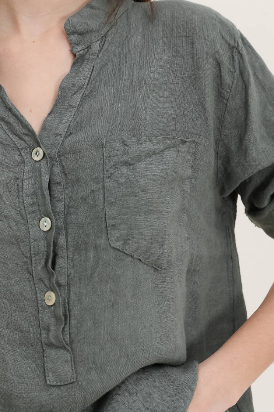 Casual blouse with linen pocket 610562 100% linen